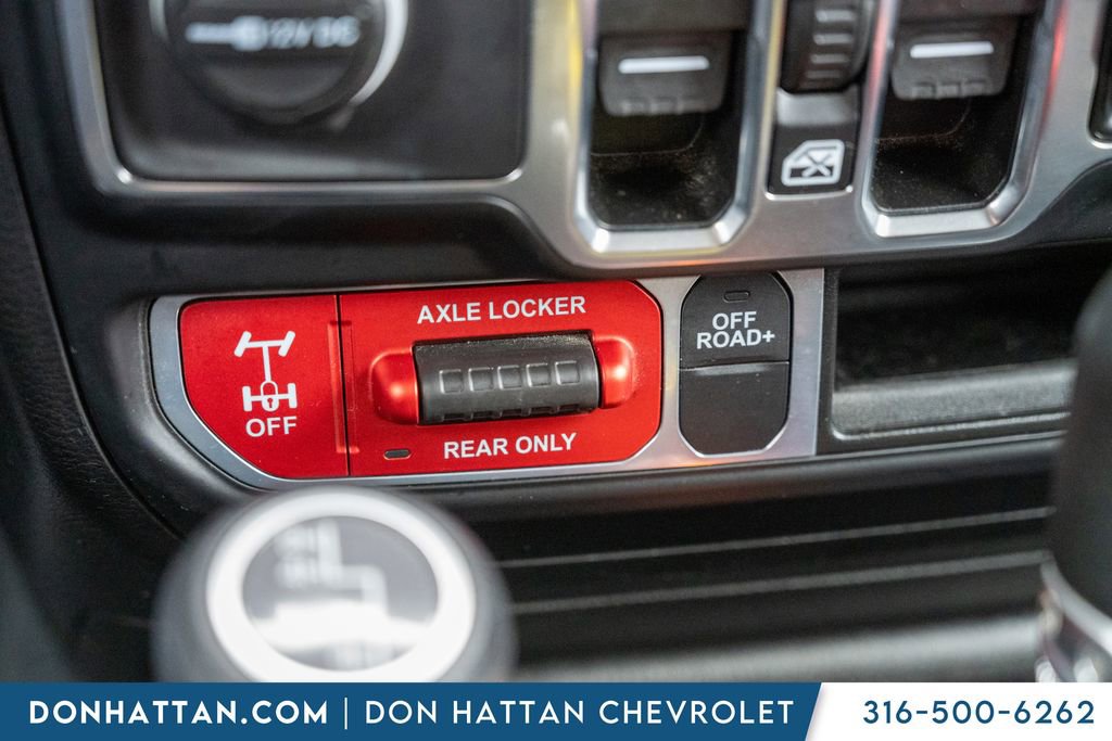 Used 2021 Jeep Gladiator Mojave w/ Cold Weather Group image 13