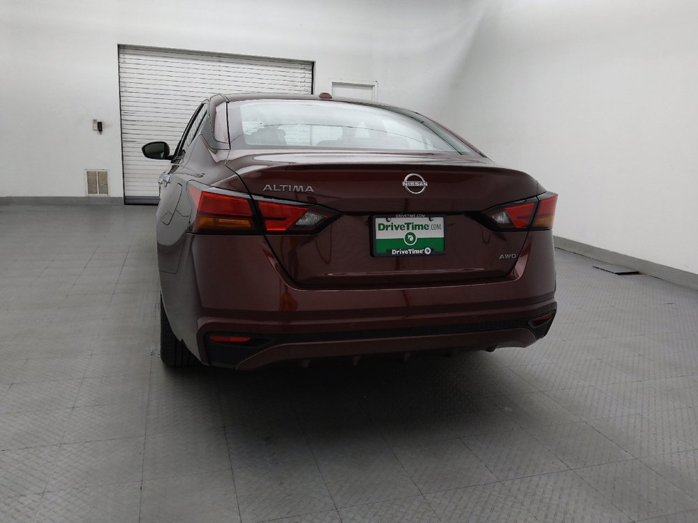 Used 2025 Nissan Altima 2.5 SV AWD/4WD image 6