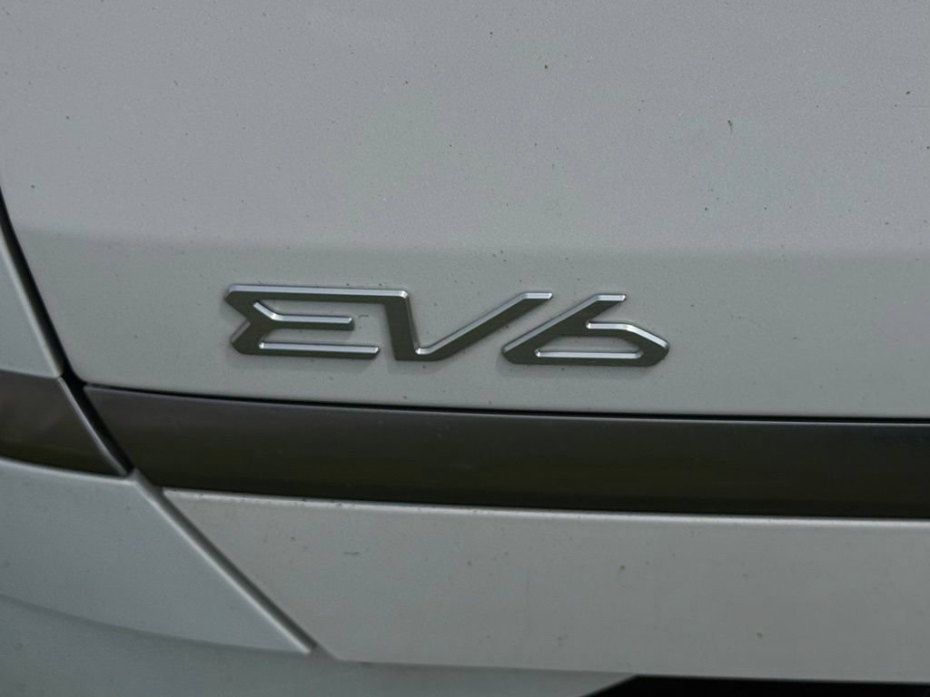 Used 2023 Kia EV6 Wind AWD/4WD image 32