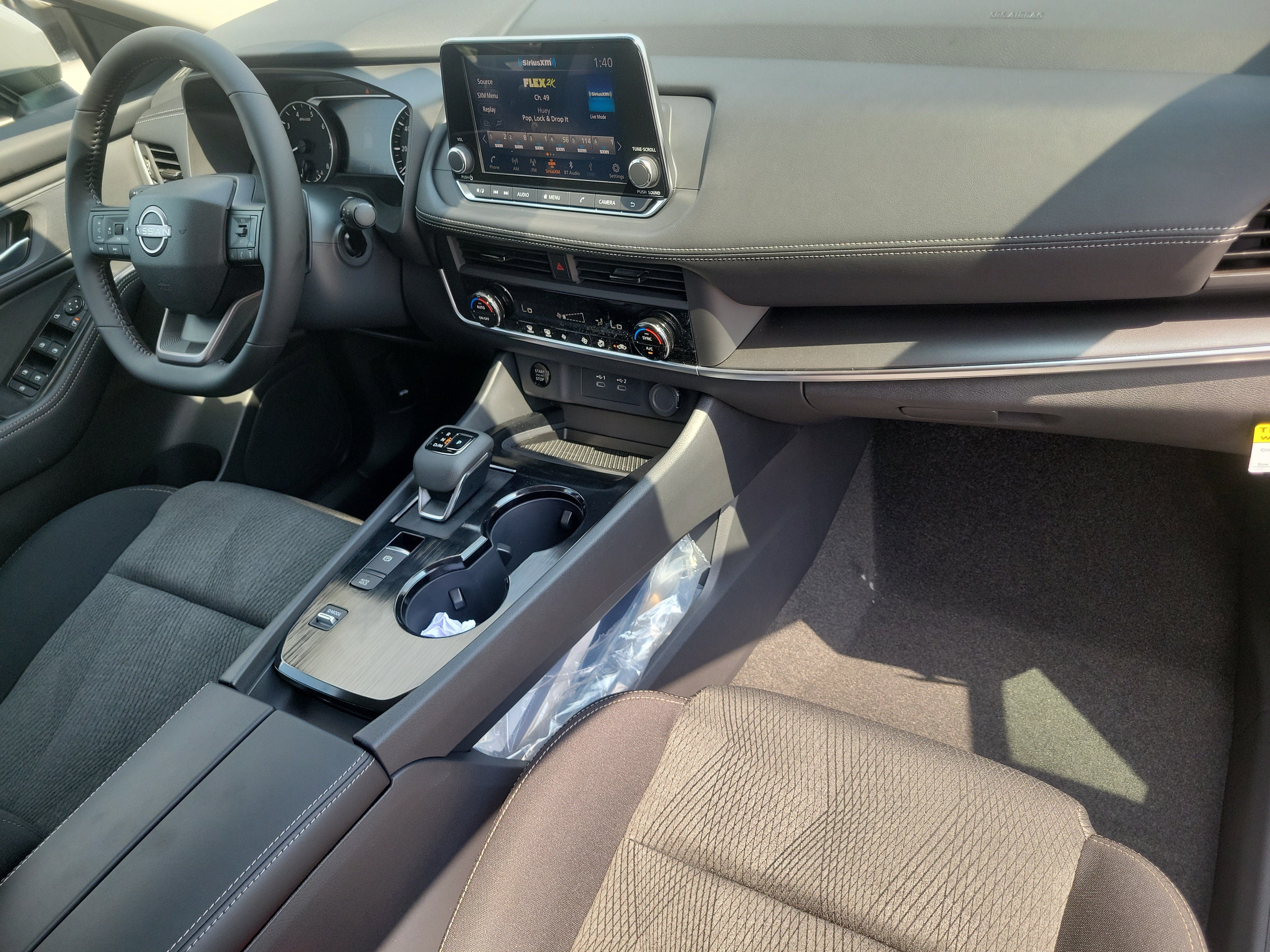 New 2027 Nissan Rogue SV FWD image 12