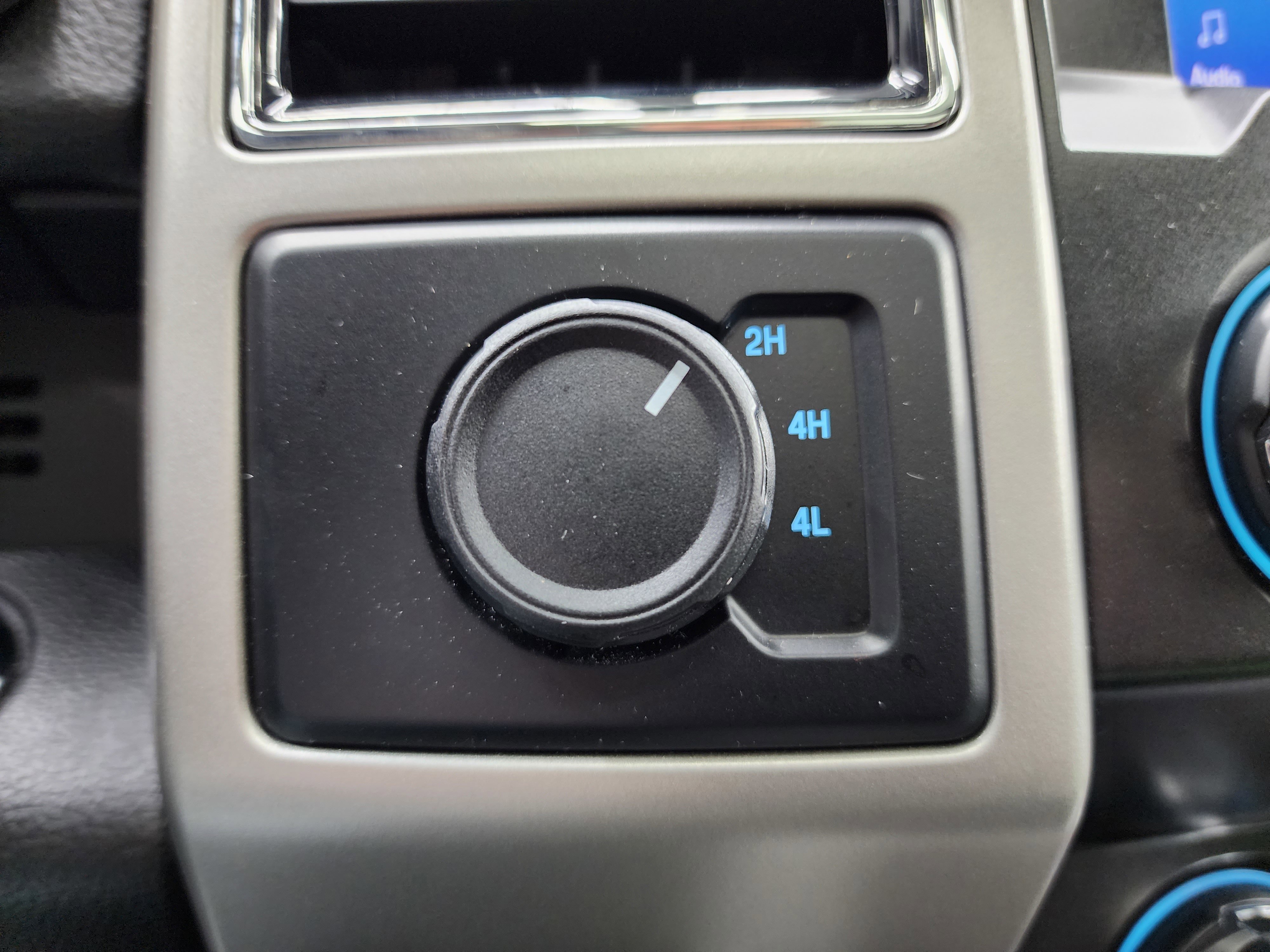 Used 2020 Ford F350 Lariat w/ Lariat Ultimate Package image 55