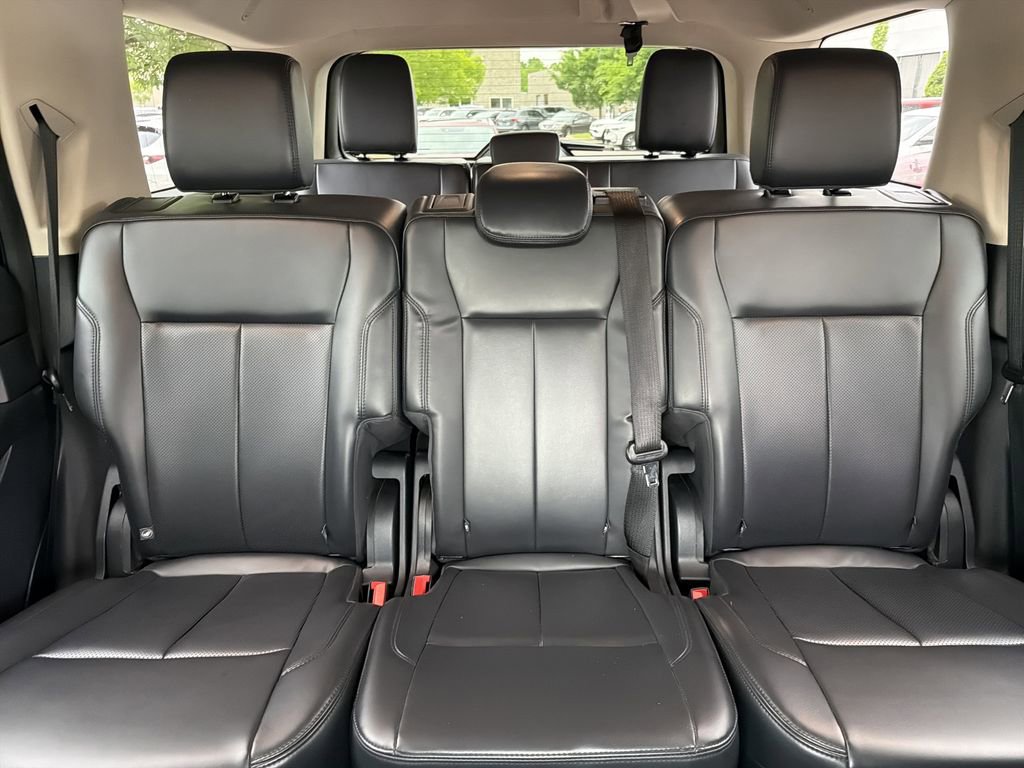 Used 2024 Ford Expedition XLT AWD/4WD image 31