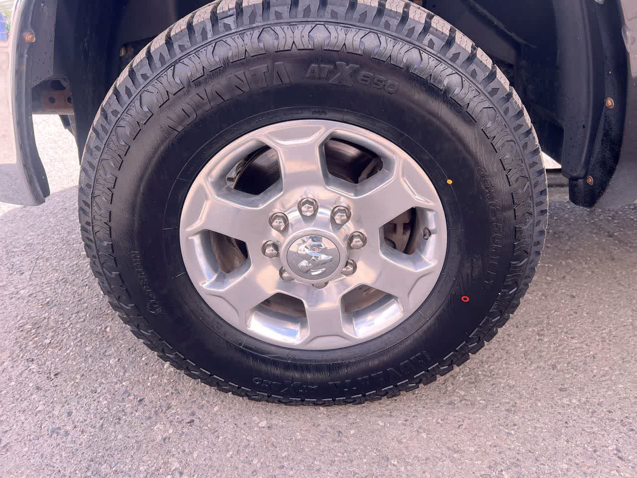 Used 2018 RAM 2500 Laramie w/ Cold Weather Group AWD/4WD image 10