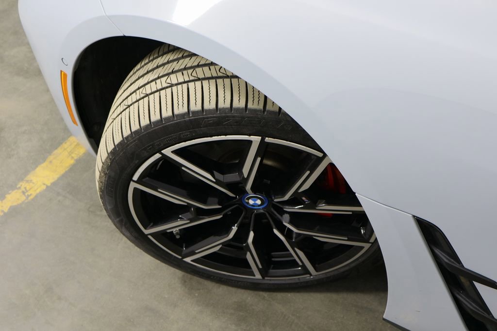 Used 2023 BMW i4 eDrive40 w/ M Sport Package image 47
