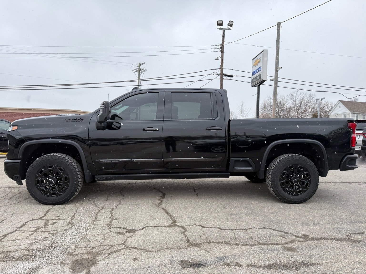 Used 2024 Chevrolet Silverado 2500 High Country w/ Midnight Edition image 6