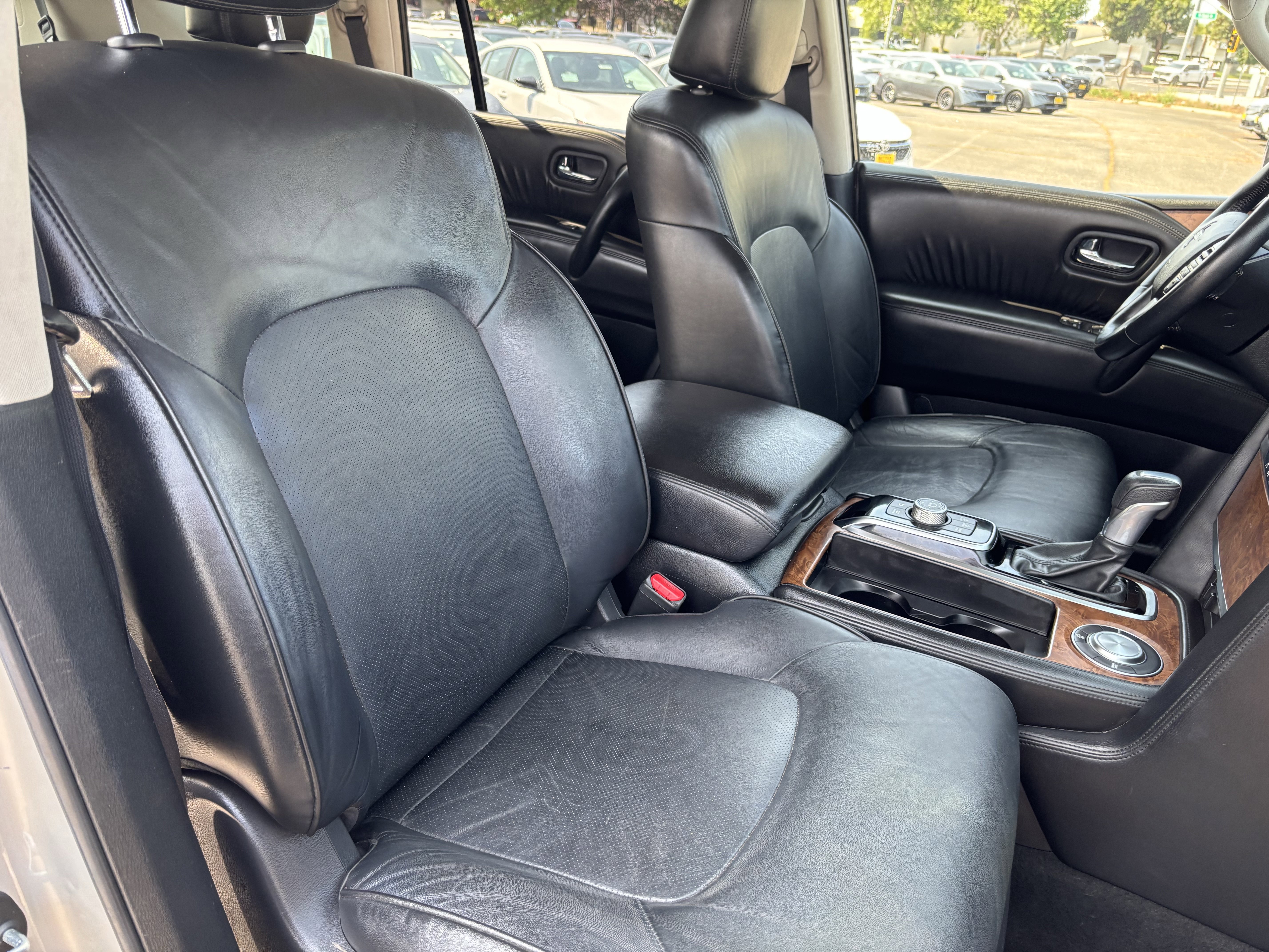 Used 2021 Nissan Armada SL w/ Captain's Chairs Package RWD image 10