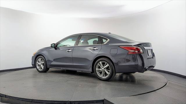 Used 2013 Nissan Altima 2.5 SL w/ Technology Pkg FWD image 6