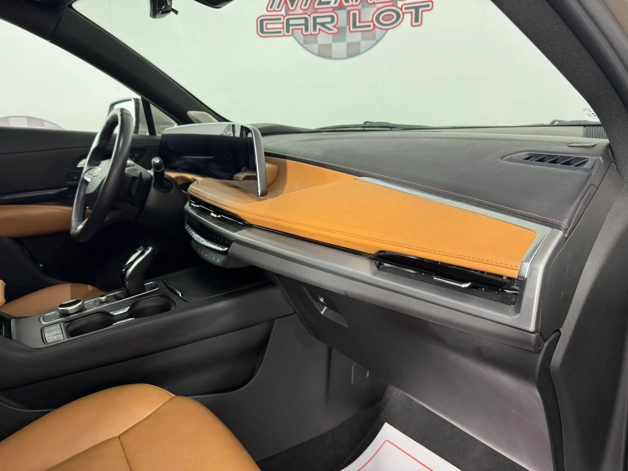 Used 2024 Cadillac XT4 Premium Luxury w/ Technology Package AWD/4WD image 12