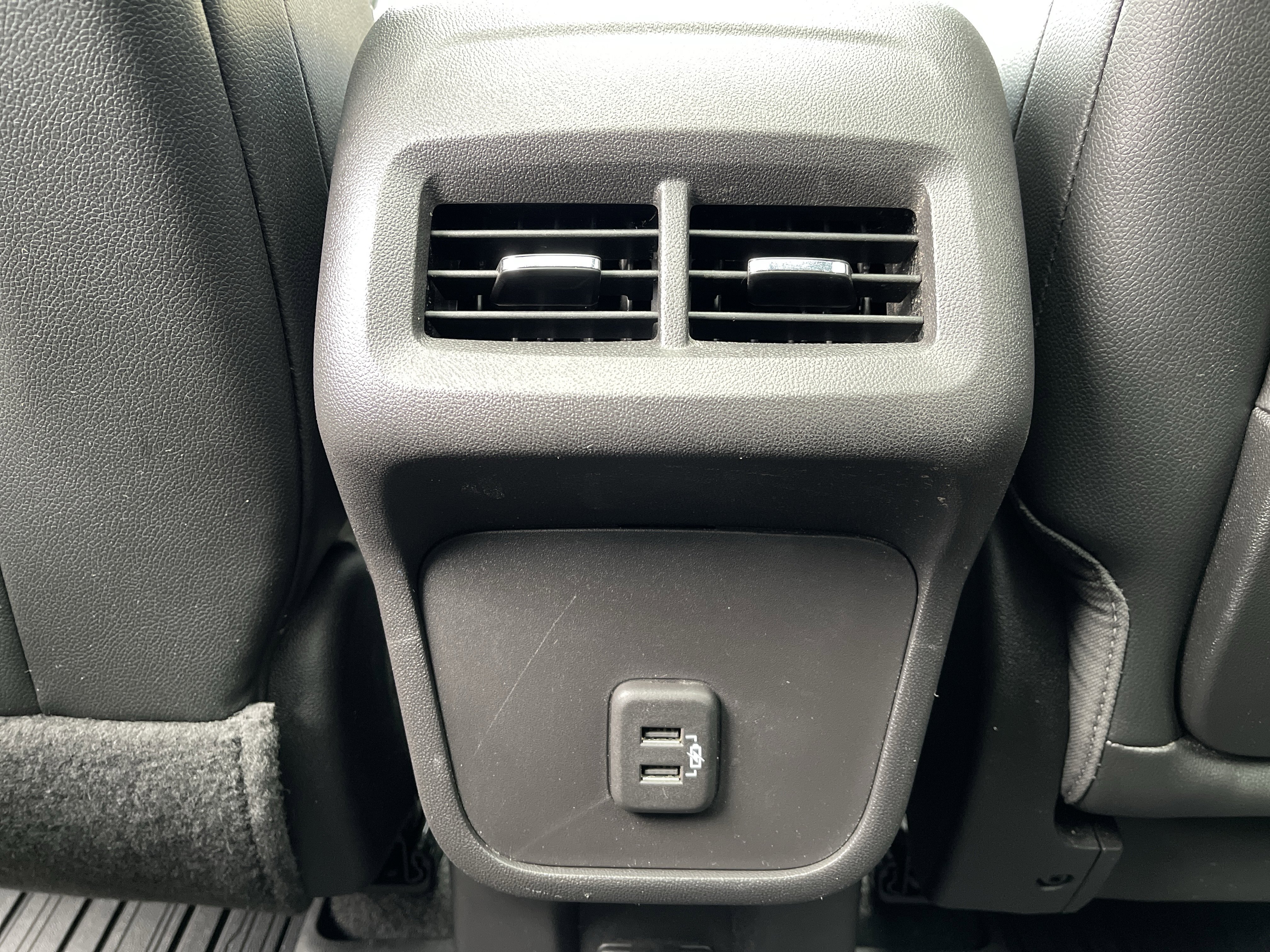 Used 2024 GMC Terrain SLT w/ Infotainment Package II image 43