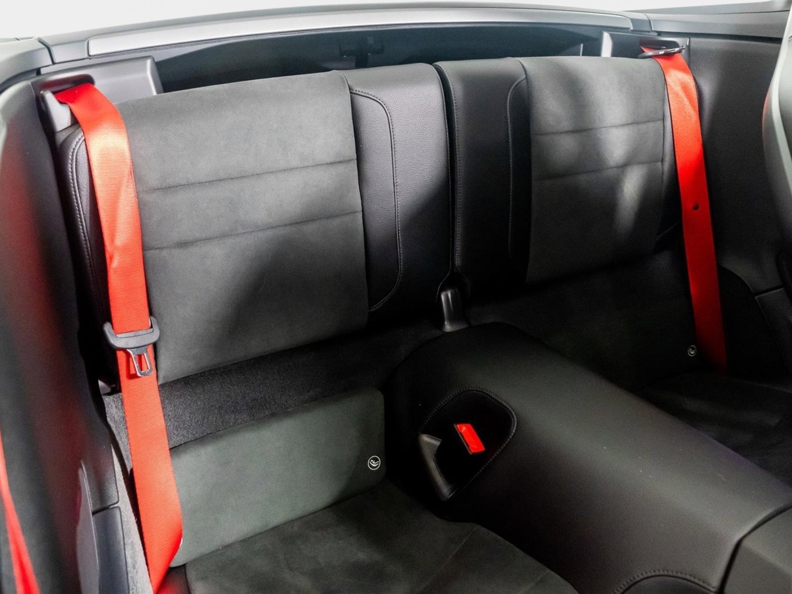 Used 2024 Porsche 911 Targa 4 GTS image 32