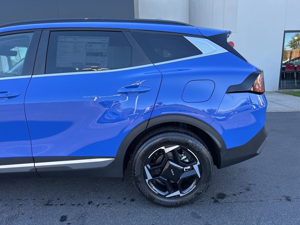 New 2026 Kia Sportage EX w/ EX Panorama Roof Package image 10