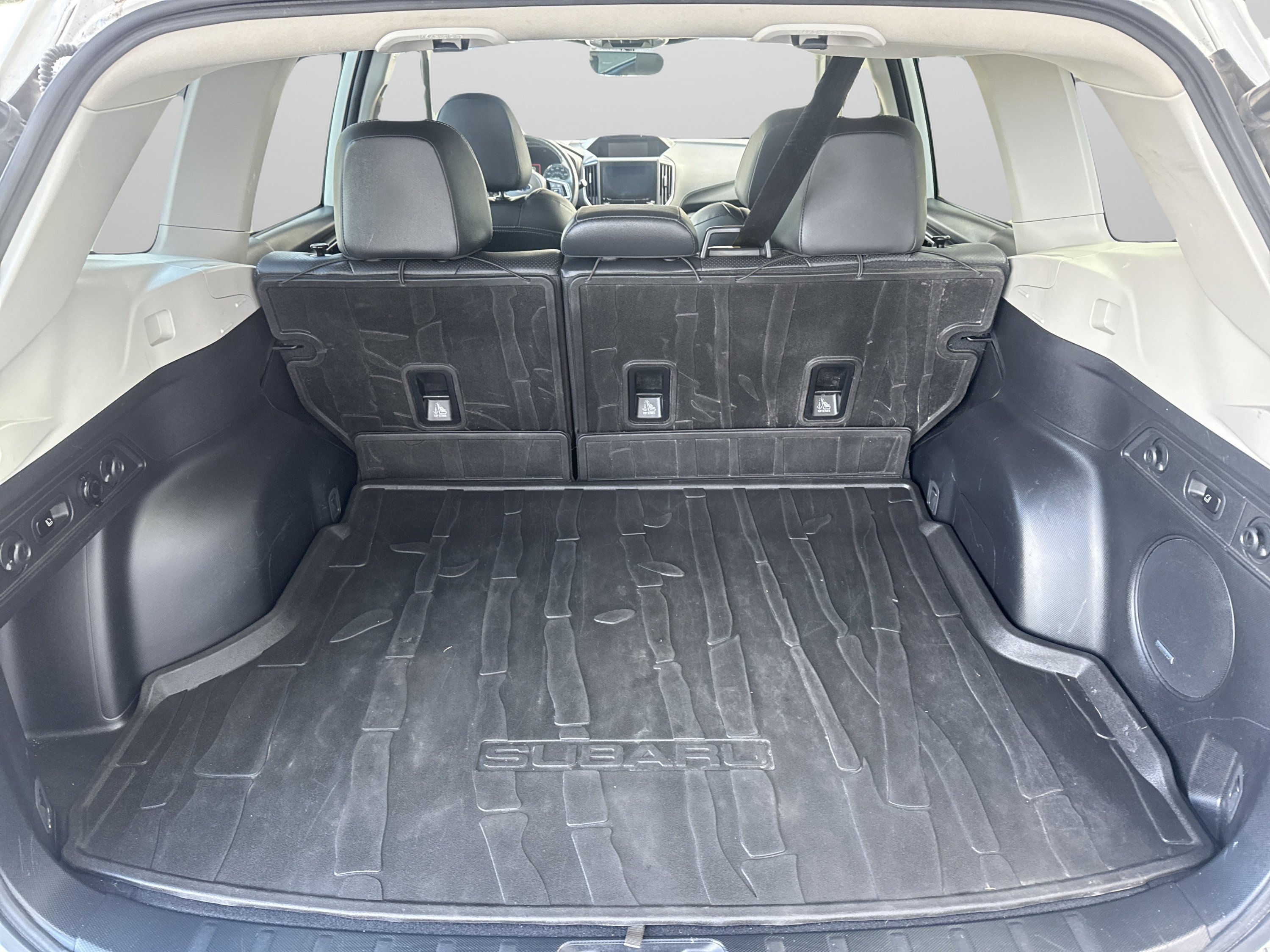 Used 2022 Subaru Forester Touring AWD/4WD image 9