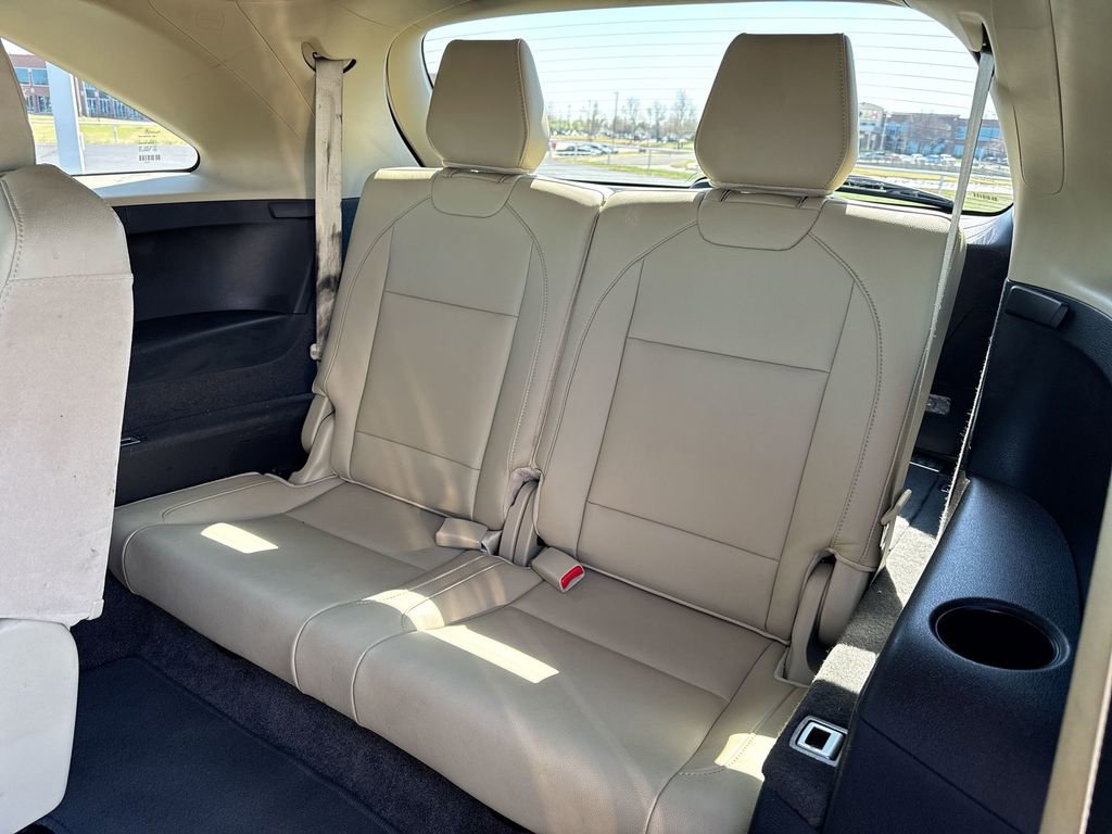 Used 2018 Acura MDX FWD image 23