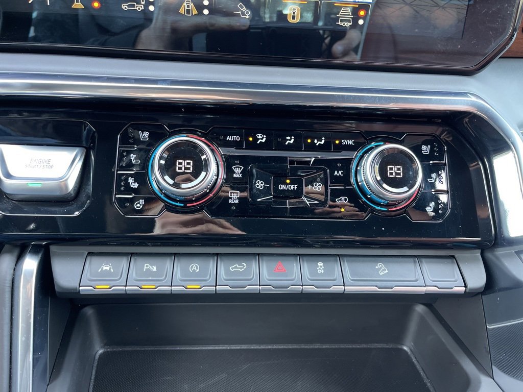 Used 2025 GMC Sierra 1500 Denali Ultimate image 12