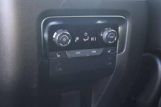 New 2026 Chevrolet Suburban RST image 40