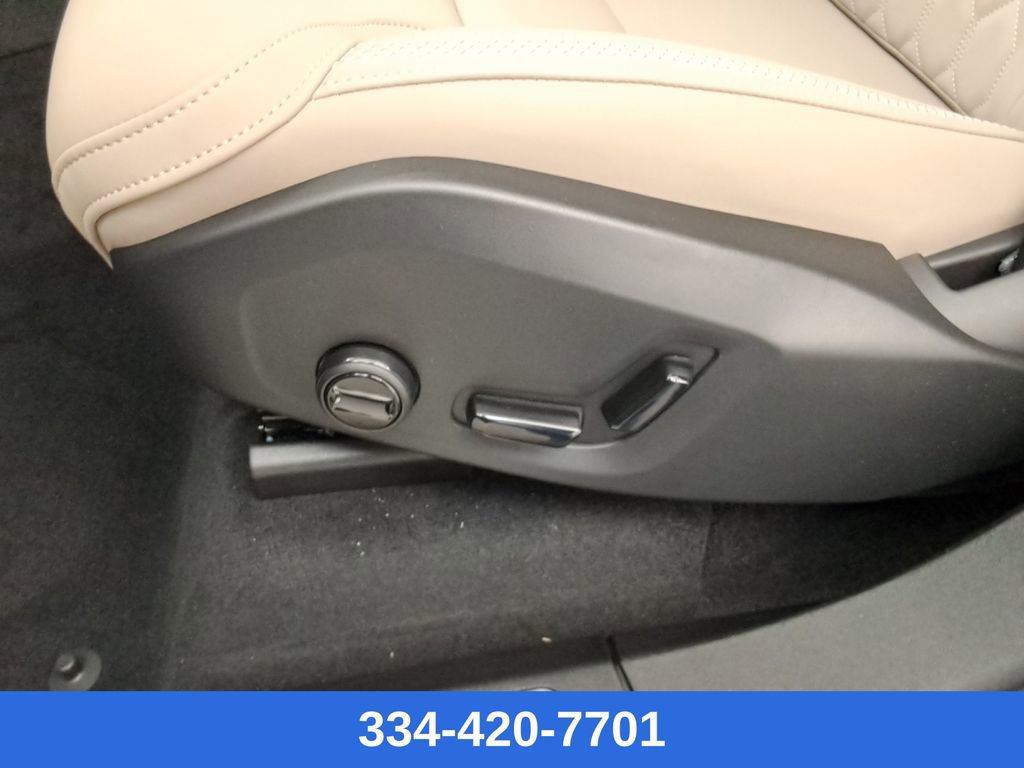 New 2026 Volvo XC90 B5 Plus image 20