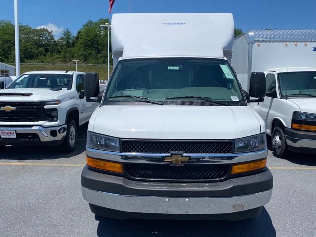 New 2026 Chevrolet Express 3500 w/ Power Convenience Package RWD image 6