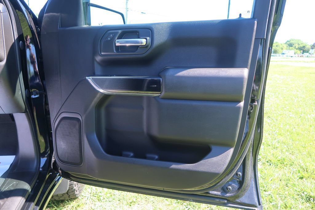 Used 2021 Chevrolet Silverado 1500 Custom Trail Boss w/ Midnight Edition AWD/4WD image 20