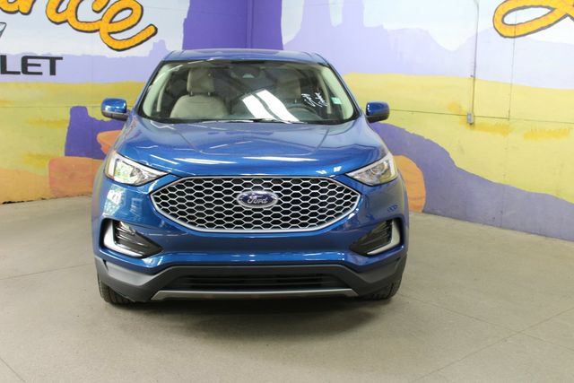 Used 2023 Ford Edge SEL AWD/4WD image 3