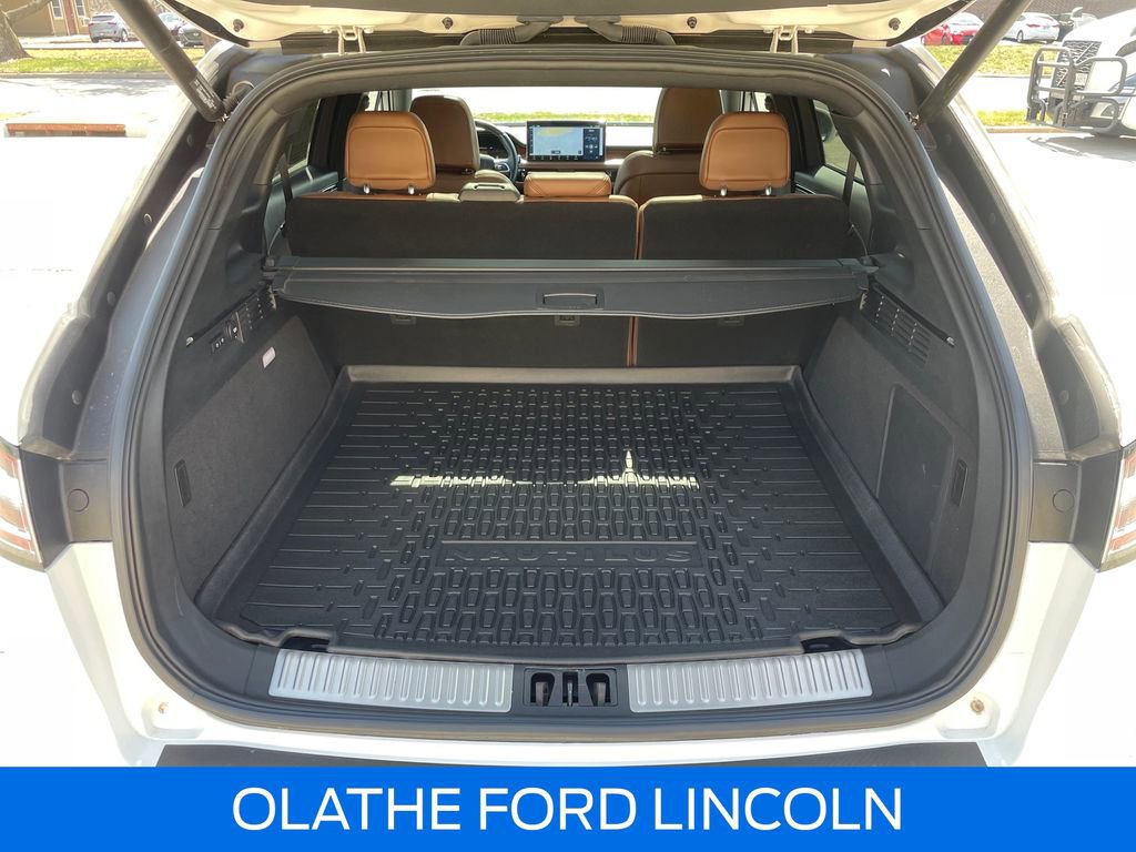 Certified 2021 Lincoln Nautilus Reserve w/ Class II Trailer Tow Package image 30