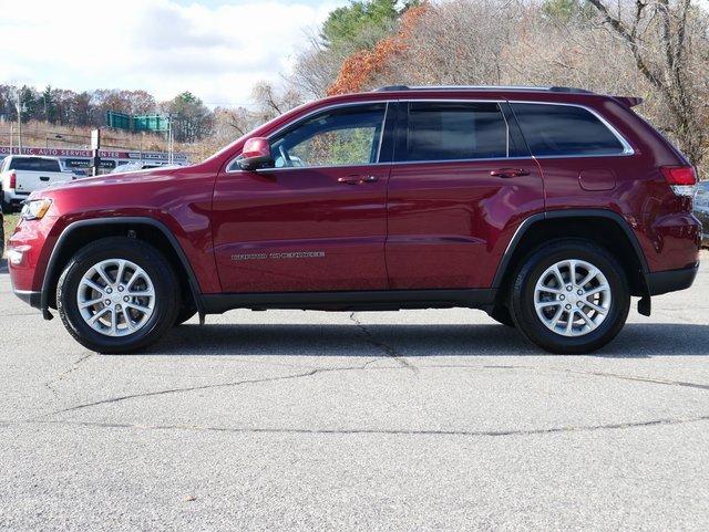 Used 2021 Jeep Grand Cherokee Laredo image 3