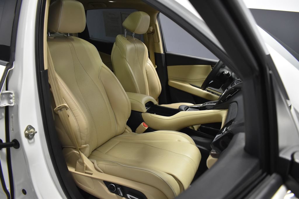 Used 2019 Acura RDX w/ Advance Package FWD image 14