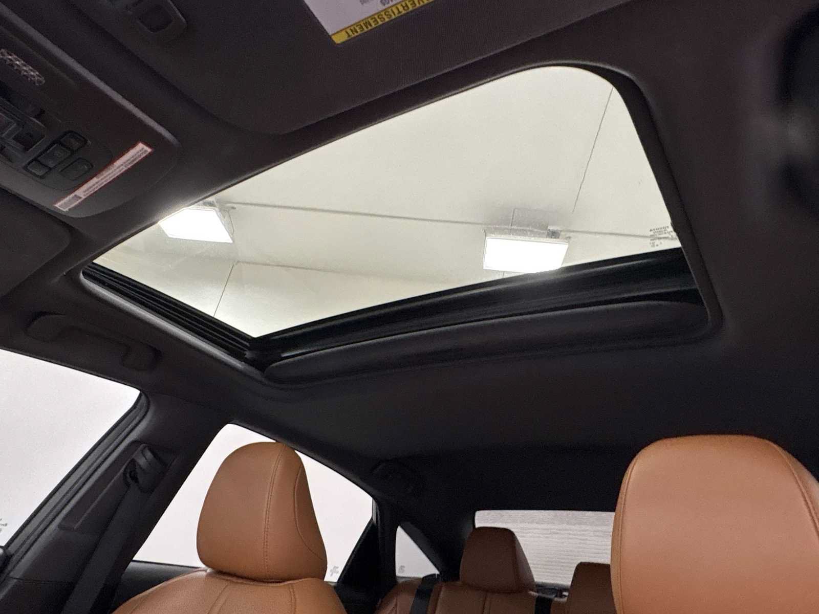 Certified 2020 Toyota Avalon Limited w/ Advanced Safety Package FWD image 24