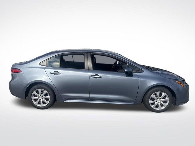 Used 2023 Toyota Corolla LE image 9