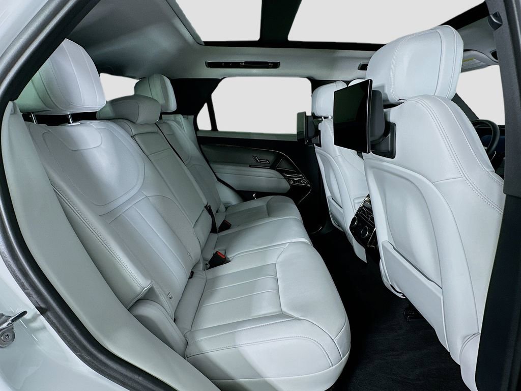 Used 2023 Land Rover Range Rover Sport SE image 30