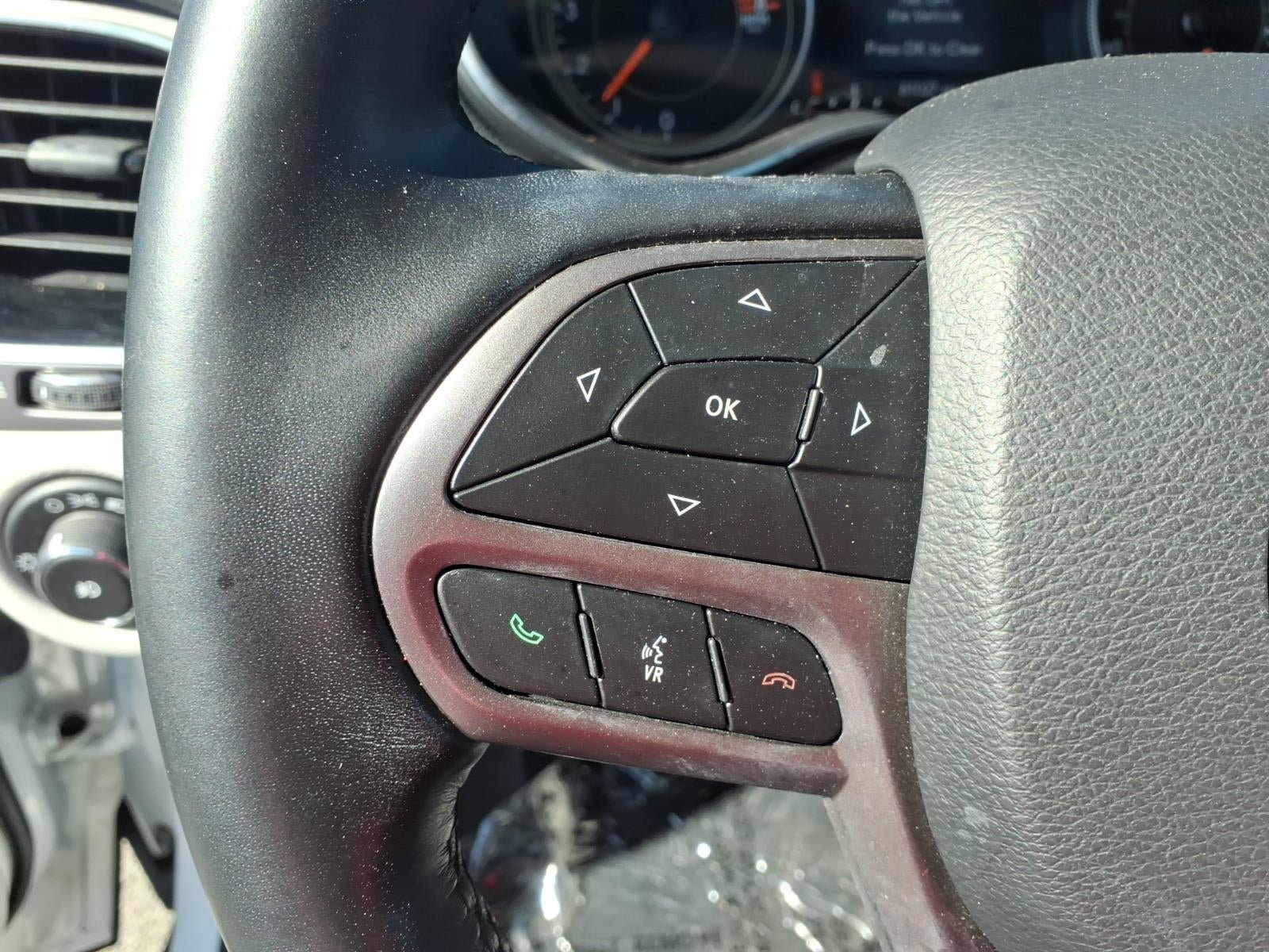 Used 2020 Jeep Cherokee Limited image 9