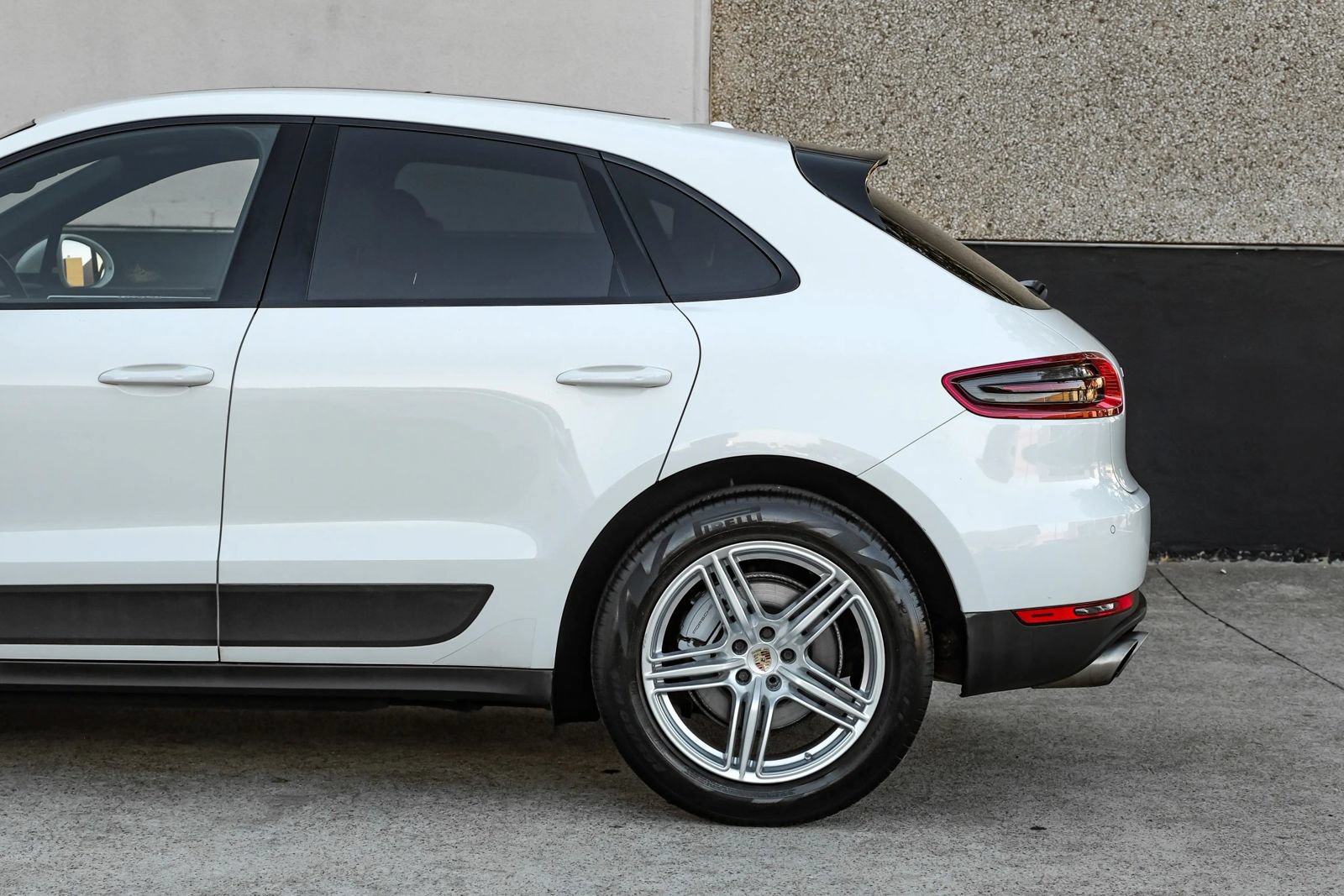 Used 2017 Porsche Macan S AWD/4WD image 17