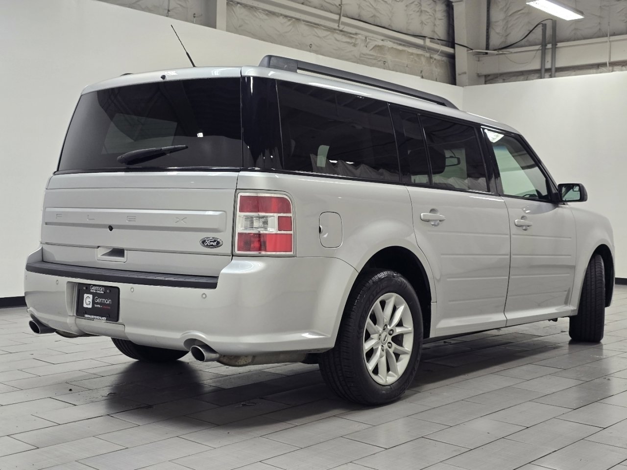 Used 2019 Ford Flex SE image 13