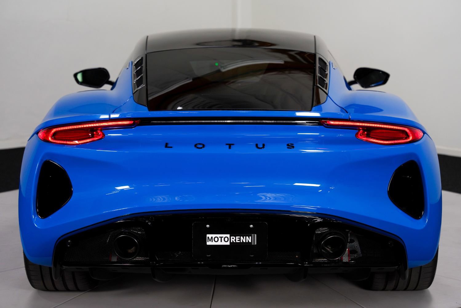 Used 2024 Lotus Emira First Edition image 8