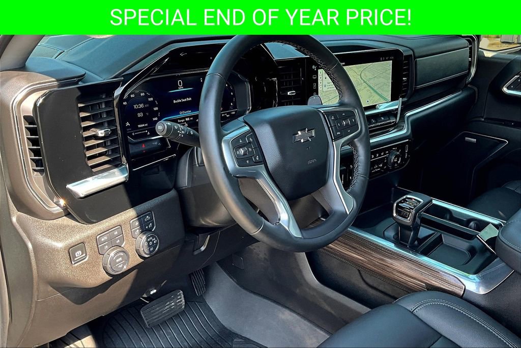 Used 2025 Chevrolet Silverado 1500 RST w/ Dark Appearance Package image 17