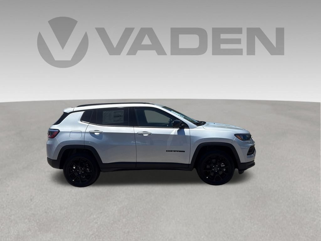 New 2026 Jeep Compass Latitude AWD/4WD image 12