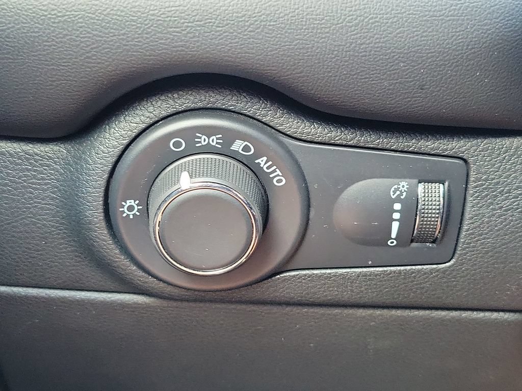 Used 2023 Dodge Durango GT RWD image 28