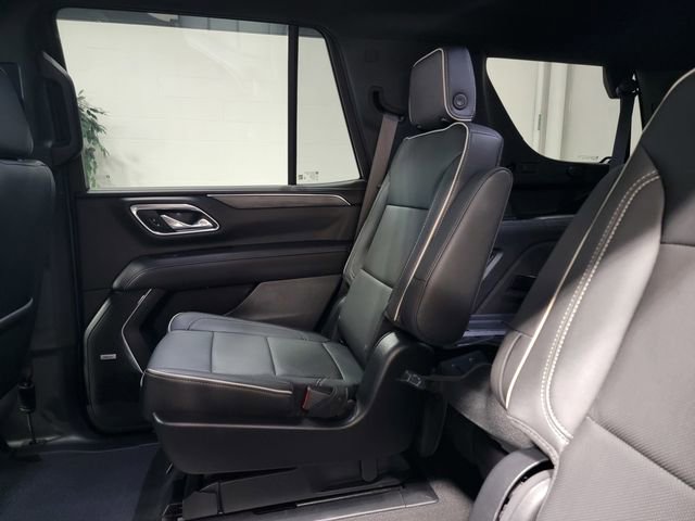 Used 2023 GMC Yukon SLT w/ SLT Luxury Package AWD/4WD image 14