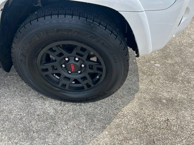 Used 2020 Toyota 4Runner SR5 RWD image 8