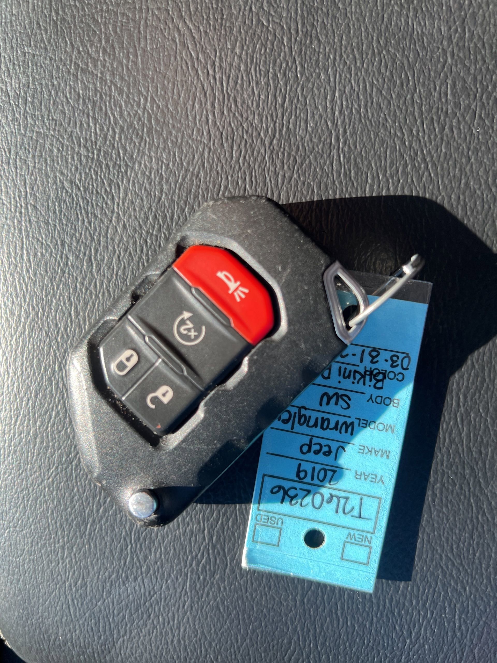 Used 2019 Jeep Wrangler Unlimited Sahara AWD/4WD image 23