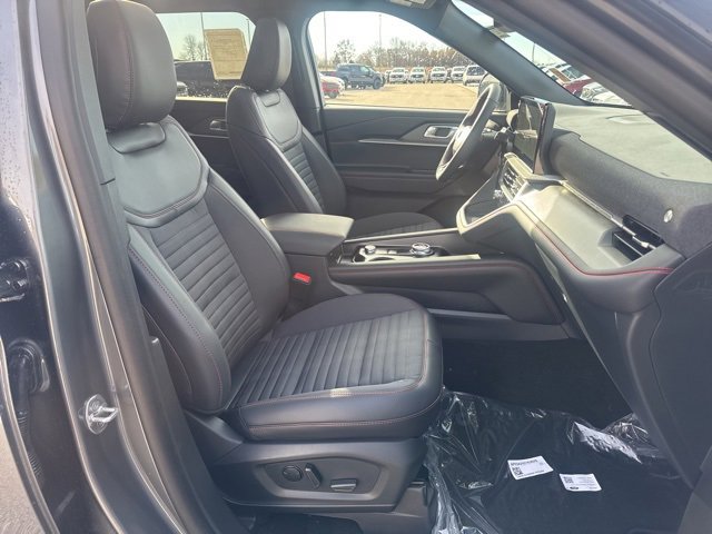 New 2026 Ford Explorer ST-Line w/ ST-Line Street Pack image 17