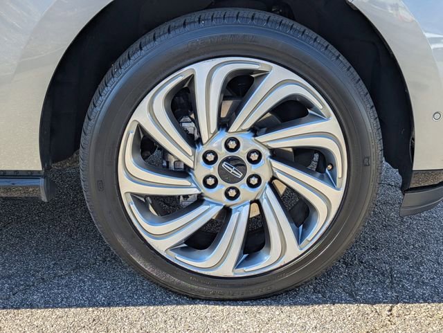 Used 2022 Lincoln Navigator L Reserve image 13