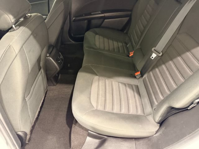 Used 2019 Ford Fusion SE FWD image 28