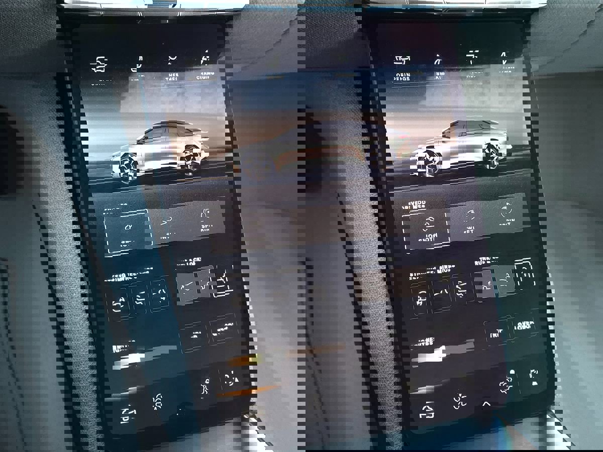 Used 2025 Lucid Air Pure image 29