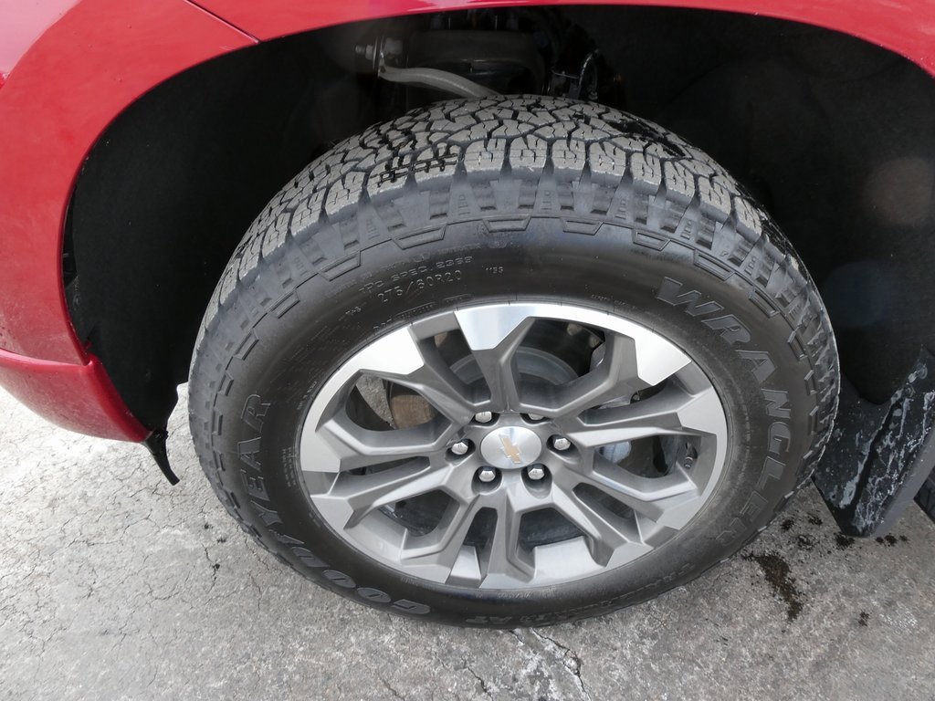 Certified 2023 Chevrolet Silverado 1500 High Country w/ Z71 Off-Road Package image 12