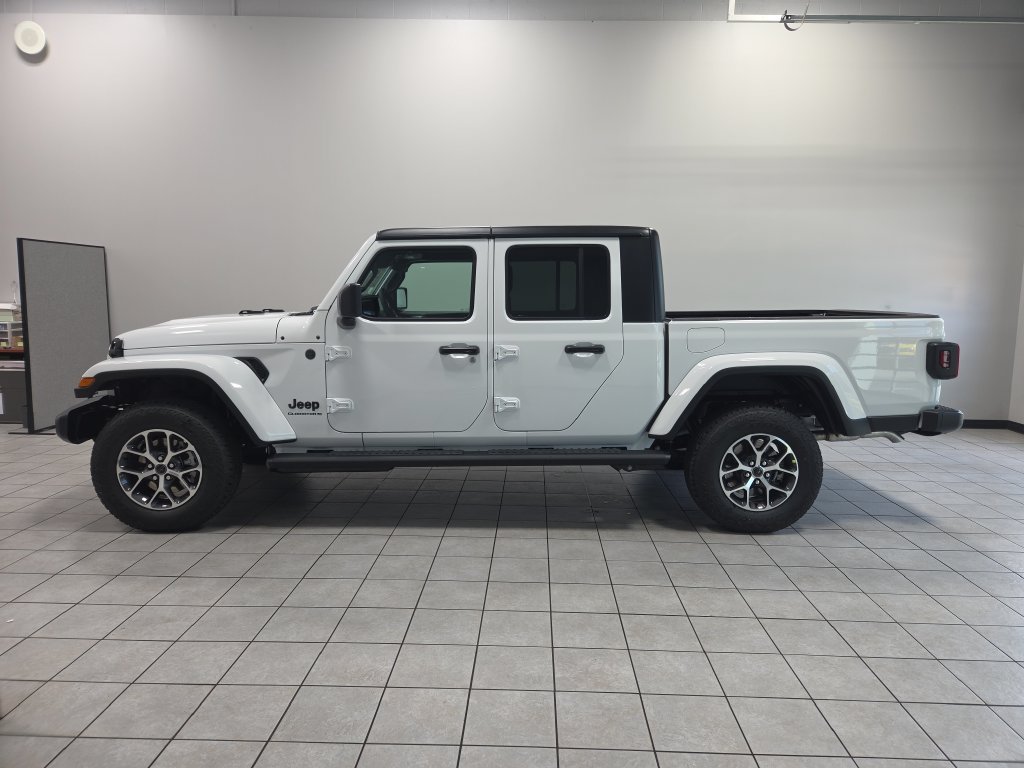New 2027 Jeep Gladiator Sport AWD/4WD image 5