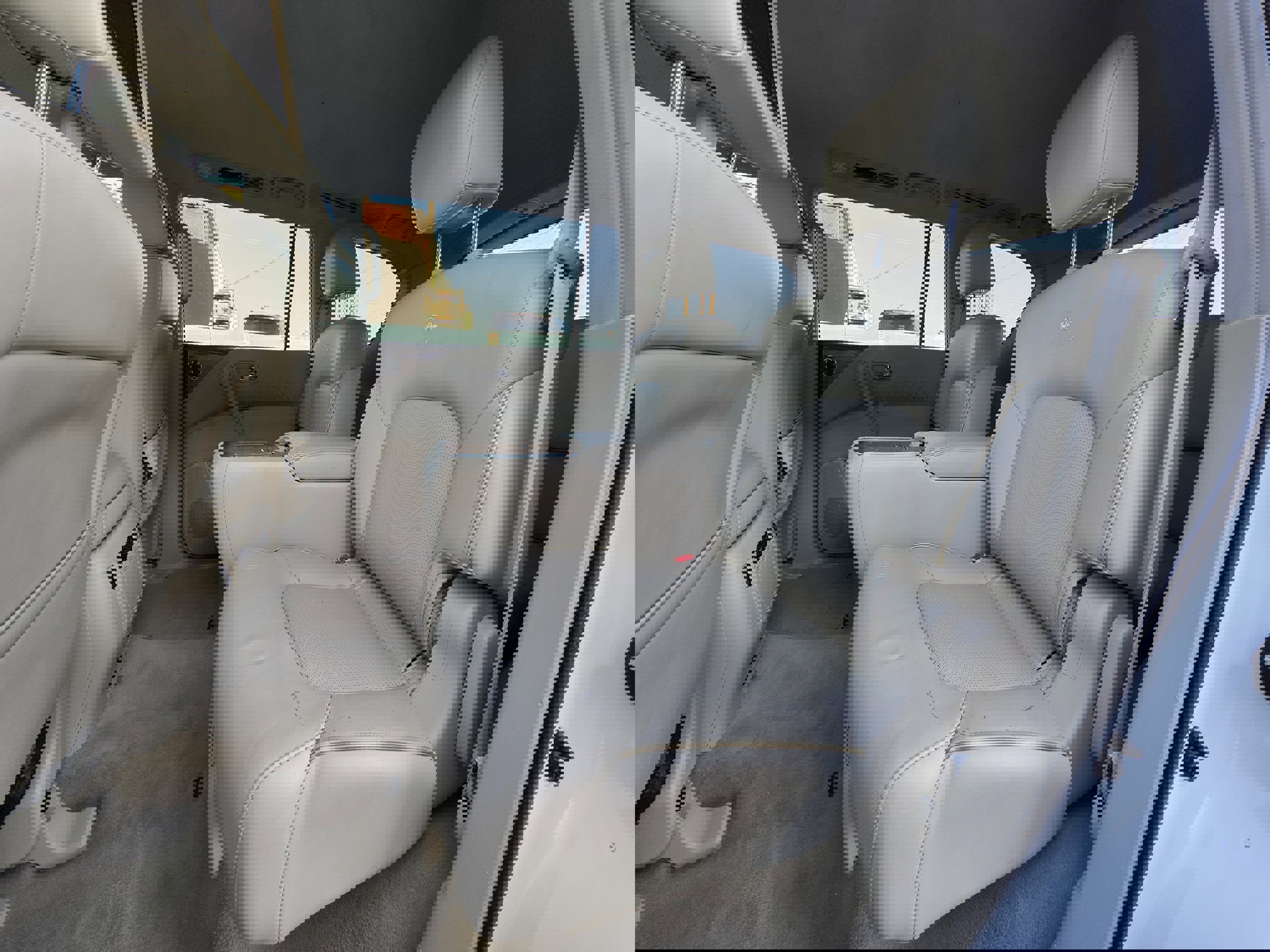 Used 2012 INFINITI QX56 2WD 4dr 7-passenger w/ Theater Pkg image 17