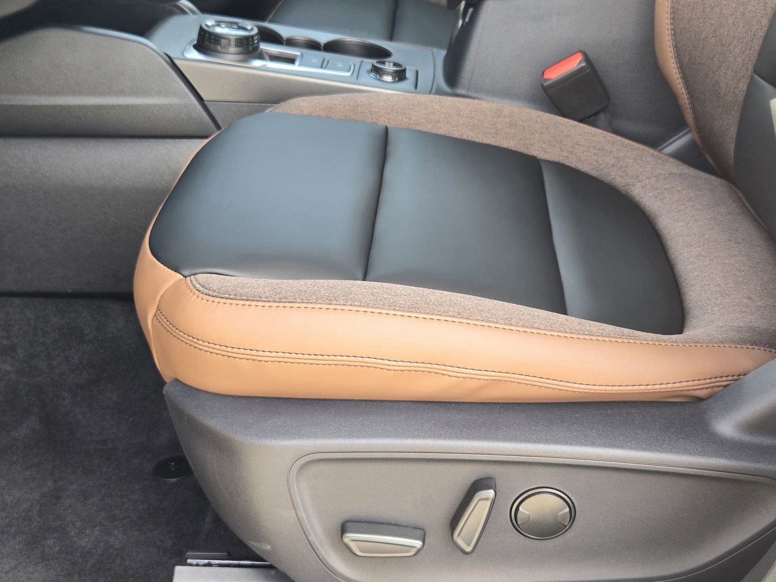 New 2025 Ford Bronco Sport Outer Banks AWD/4WD image 24