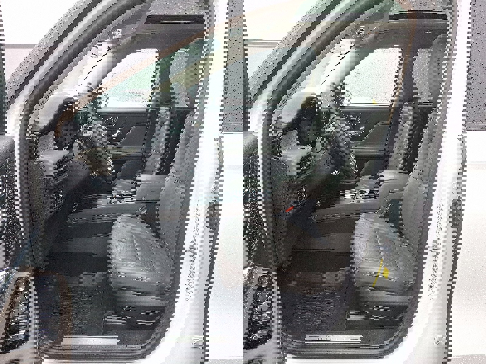 Used 2023 Lincoln Corsair AWD w/ Equipment Group 101A image 14