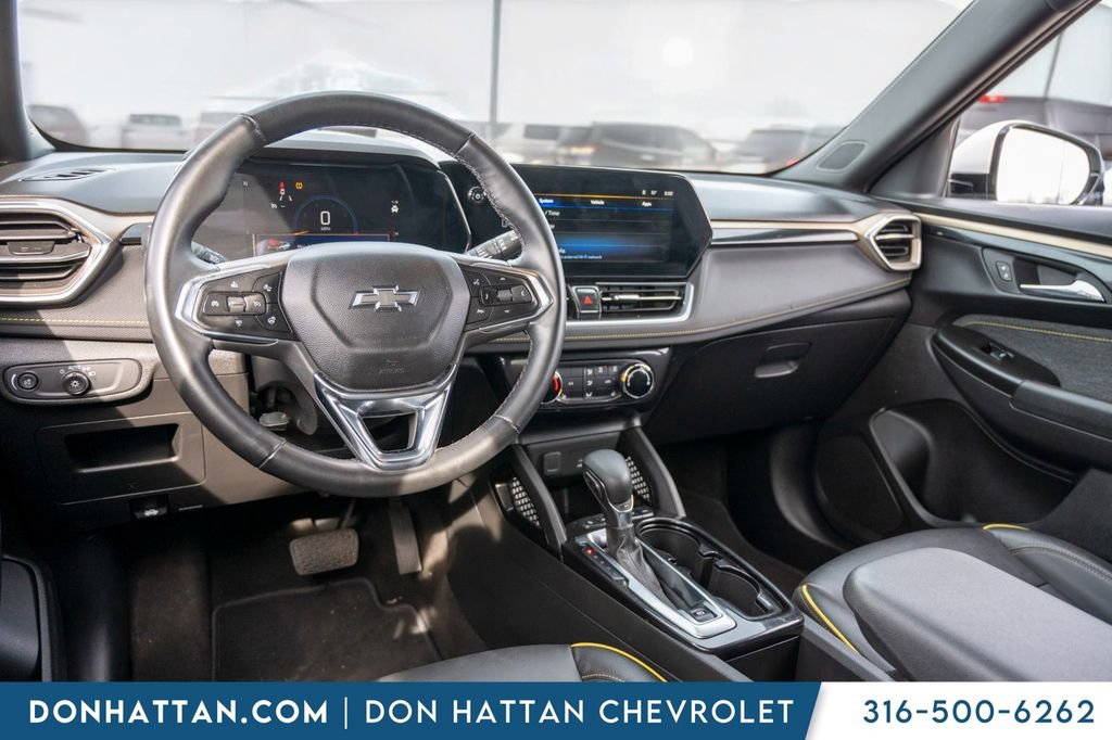 Used 2024 Chevrolet TrailBlazer ACTIV image 23