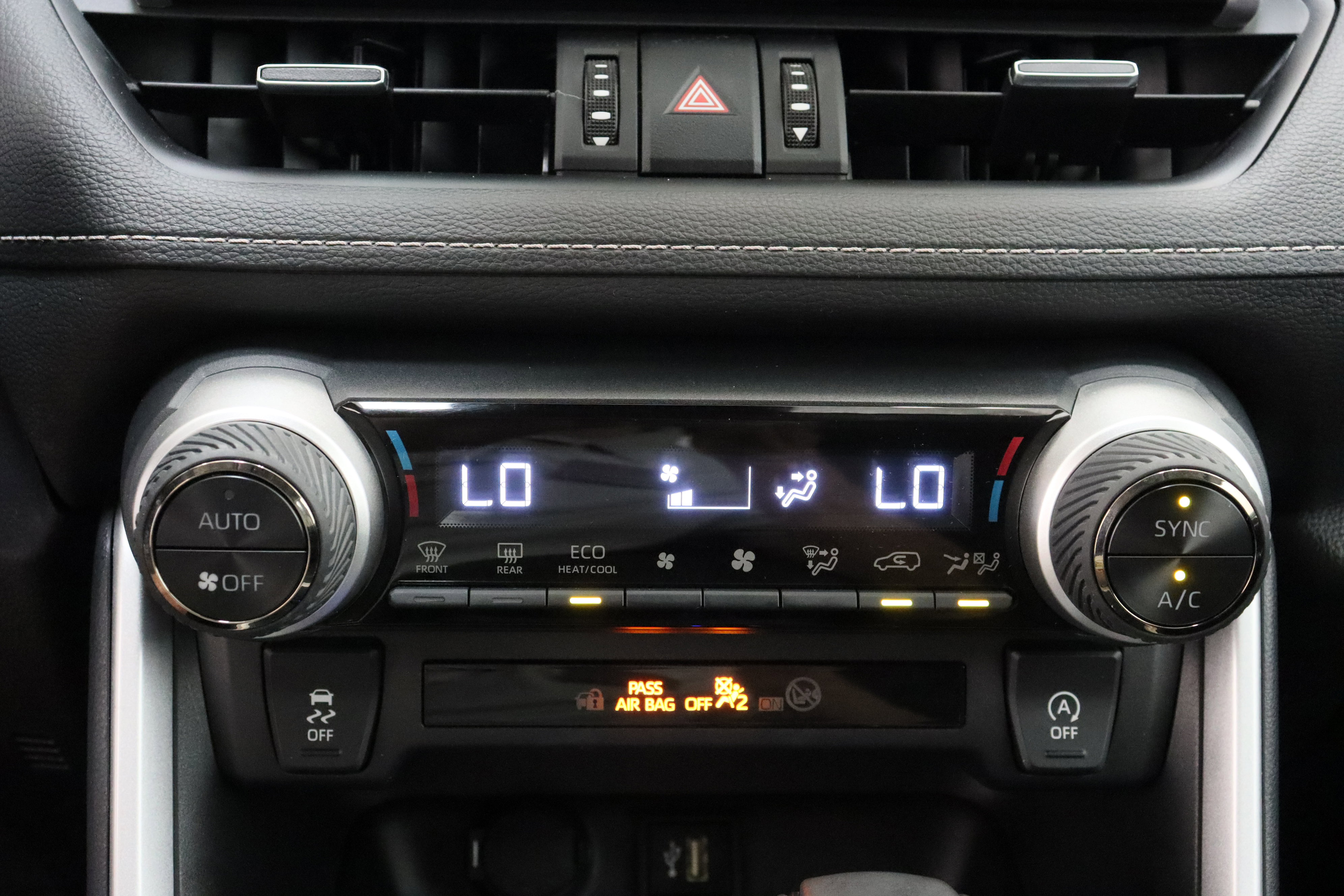 Used 2025 Toyota RAV4 XLE Premium FWD image 20